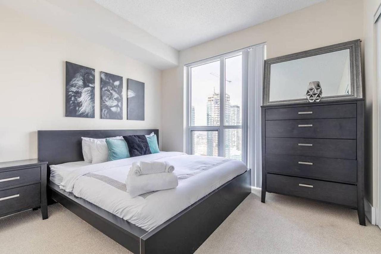 Stunning Views Of Downtown - Luxury High Rise With King Bed! Villa Toronto Eksteriør bilde